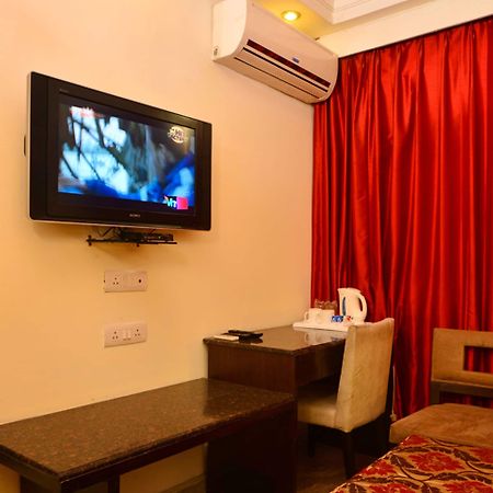 Hotel Shanti Palace West Patel Nagar New Delhi Ngoại thất bức ảnh