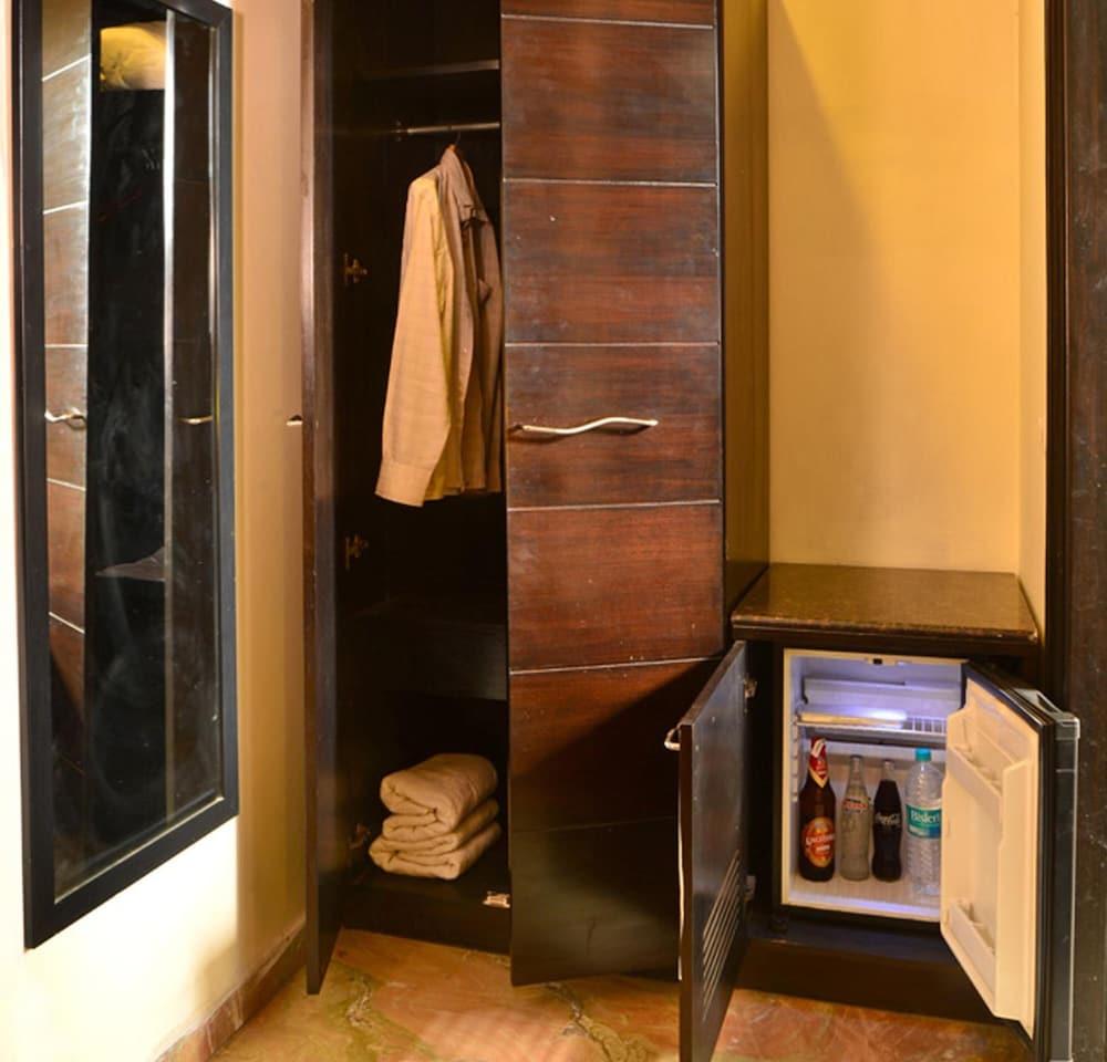 Hotel Shanti Palace West Patel Nagar New Delhi Ngoại thất bức ảnh