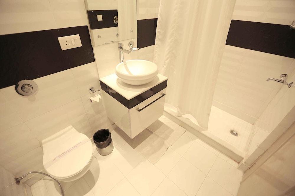 Hotel Shanti Palace West Patel Nagar New Delhi Ngoại thất bức ảnh