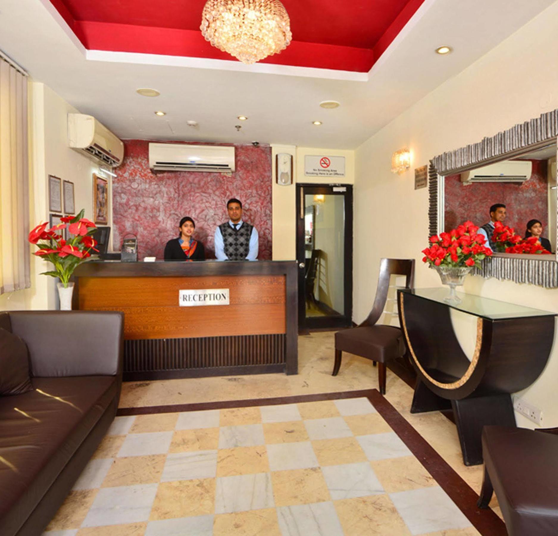 Hotel Shanti Palace West Patel Nagar New Delhi Ngoại thất bức ảnh